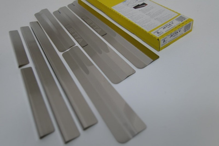 Volkswagen Jetta (05-) накладки на внутренние пороги, к-кт 8шт.