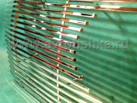 Toyota Land Cruiser 200 (07-11) накладка на решетку радиатора из нержавеющей стали