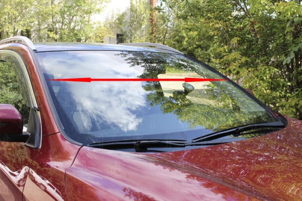 Nissan Qashqai (14–) Дефлектор лобового стекла
