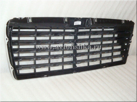 Mercedes E W210 (95-99) решетка радиатора черная, дизайн "Авангард".