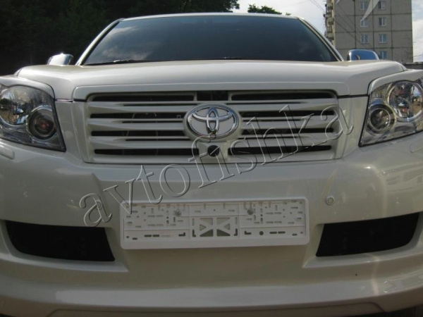Toyota Land Cruiser Prado 150 (09 – 14) решетка радиатора в стиле ELFORD №1 (под камеру)