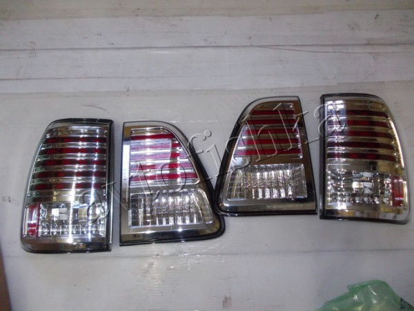 Toyota Land Cruiser 100 (98-03) фонари задние светодиодные хромированные, комплект лев.+прав.