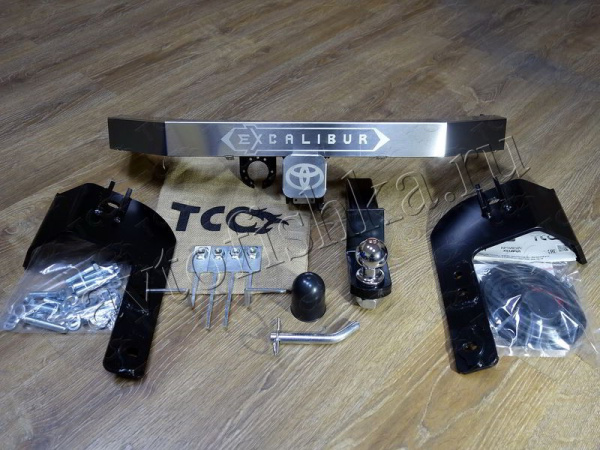 Toyota Land Cruiser (15–) Фаркоп (тягово-сцепное устройство)оцинкованный, надпись Excalibur, шар E)