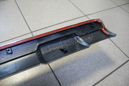 Toyota Land Cruiser Prado 150 (10-17) накладка на задний бампер (нижняя часть), черная с хромом