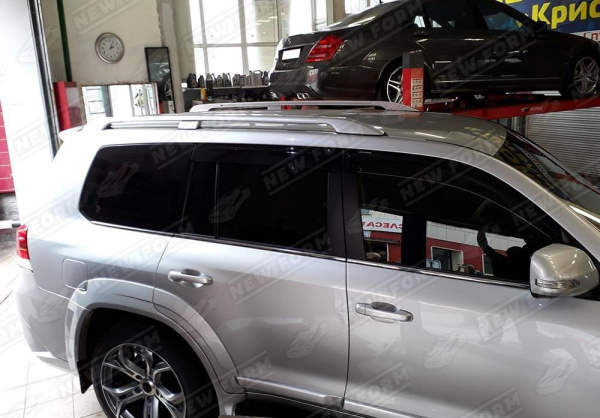 Toyota Land Cruiser LC 200 (2 рестайлинг) 2015 - н.в. Рейлинги серебристые