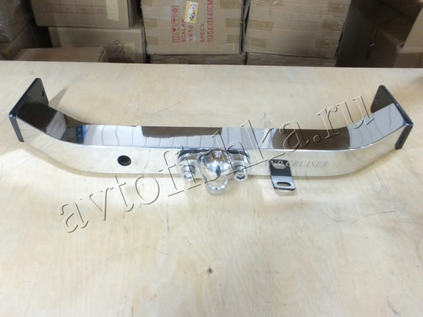 Toyota Land Cruiser (07–/12–/15–) Фаркоп (тягово-сцепное устройство) (50/1500кг) оцинкованный с двойной нержав. пластиной (с логотипом)