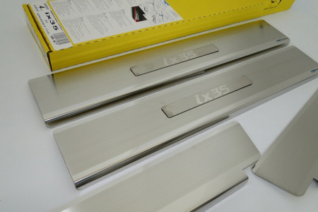 Hyundai ix35 (10-) накладки на внутренние пороги, к-кт 4шт.