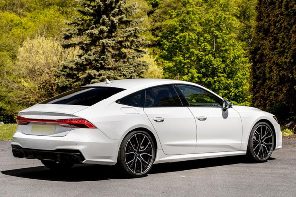 Диффузор S7 S-line с насадками для Audi A7 2019+