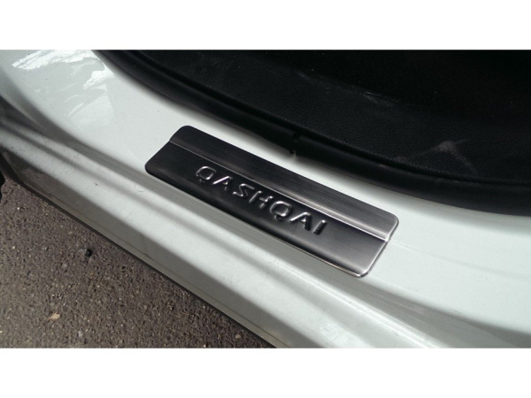 Nissan Qashqai (2007-) хромированные накладки из нержавеющей стали на внутренние пороги дверей