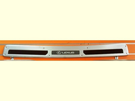 Lexus LX470 (98-07) накладка на задний бампер с надписью "Lexus", нержавеющая сталь