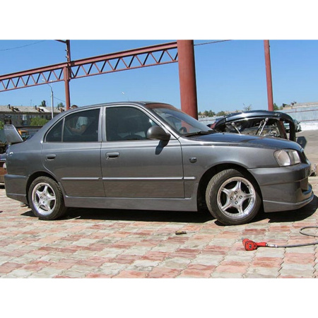 Обвес Racer для тюнинга Hyundai Accent