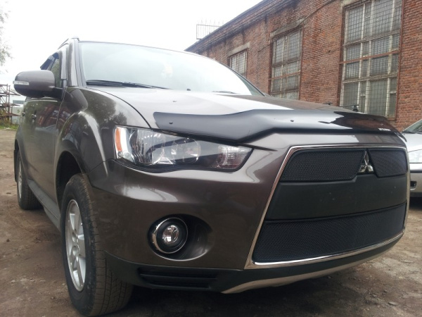 Mitsubishi Outlander (10–12) Защита радиатора, чёрная (2 части)
