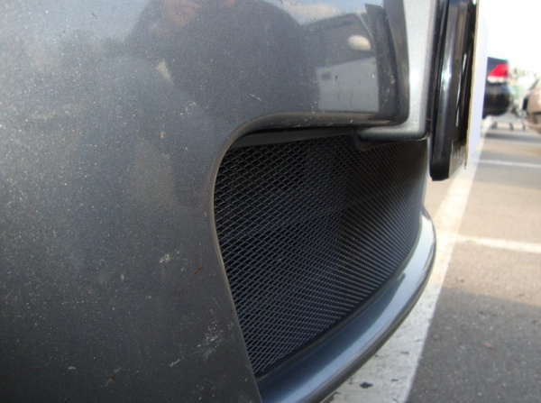 Nissan Note (09–) Защита радиатора, чёрная