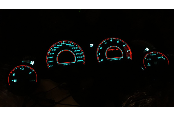 Шкалы приборов LED (циферблаты) в щиток приборной панели Dodge Challenger 2011-2014 дизайн SRT 