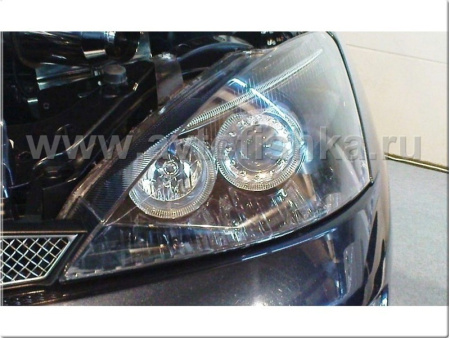 Ford Focus 1 (98-04) Europe+USA фары ксеноновые передние линзовые хромированные, со светящимися ободками, комплект 2 шт.
