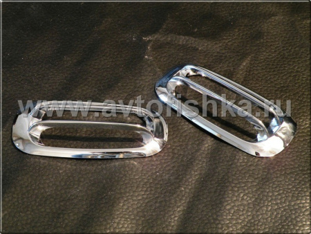 Toyota Land Cruiser 200 (08-) комплект хромированных накладок на передние фары, задние фонари, боковые зеркала и повторители поворотов.