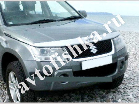 Дефлектор капота серебристый с надписью Suzuki Grand Vitara 2005-
