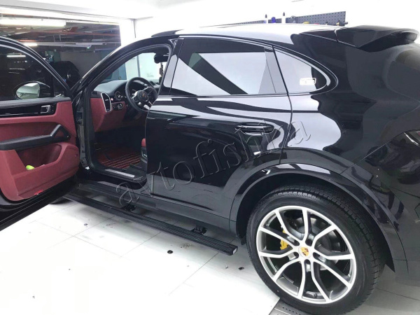 Cayenne S Turbo Coupe (18-) штатные выезжающие электропороги автоматические