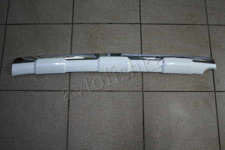 Toyota Land Cruiser Prado 150 (10-17) накладка на задний бампер (нижняя часть), белый перламутр