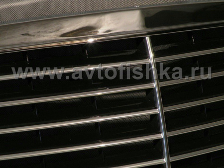 Mercedes C W202 решетка радиатора черная с рамкой всборе, дизайн "Авангард".