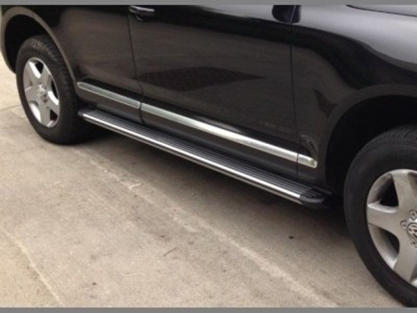 Volkswagen Touareg (2011-) подножки боковые алюминиевые в стиле Оригинал