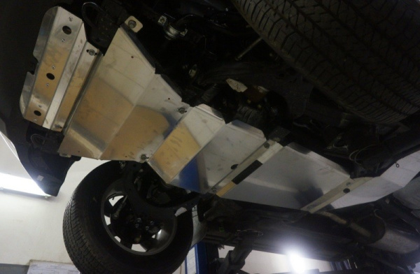 Chevrolet TrailBlazer (12–16) Защита днища + АКПП, из 5 частей, алюминий (V-2.8TD)