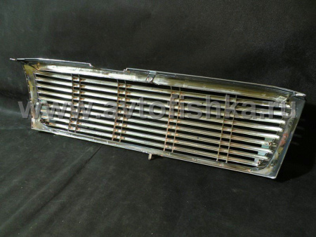 Toyota Land Cruiser 100 (03-07) решетка радиатора хромированная, пластиковая