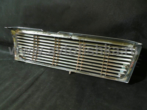 Toyota Land Cruiser 100 (03-07) решетка радиатора хромированная, пластиковая