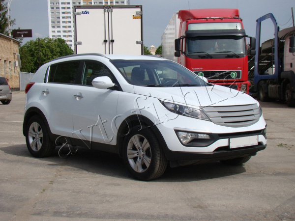 Kia Sportage 3 (10 – 16) Решетка радиатора Bliss