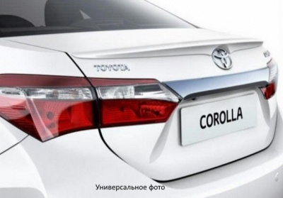 Toyota Corolla (13–) Спойлер крышки багажника. Цвет: 209 (черный металлик)