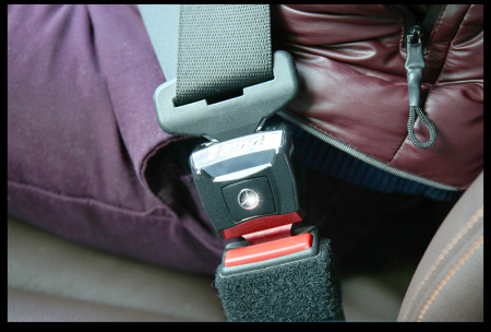 Жесткий удлинитель замка ремня безопасности с логотипом Mercedes, длина 4,5 см