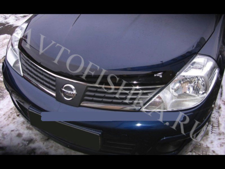 Дефлектор капота темный BREEZE Nissan Tiida 2008-