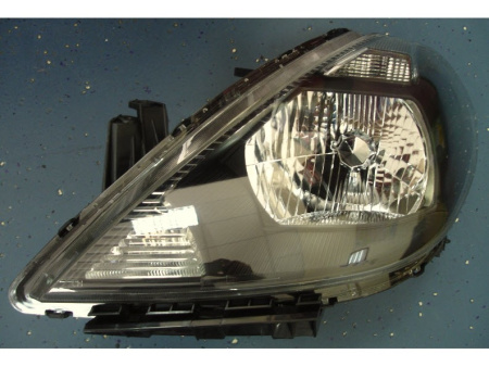 Nissan Tiida (07-) фары передние черные, под электрокорректор, комплект 2 шт.