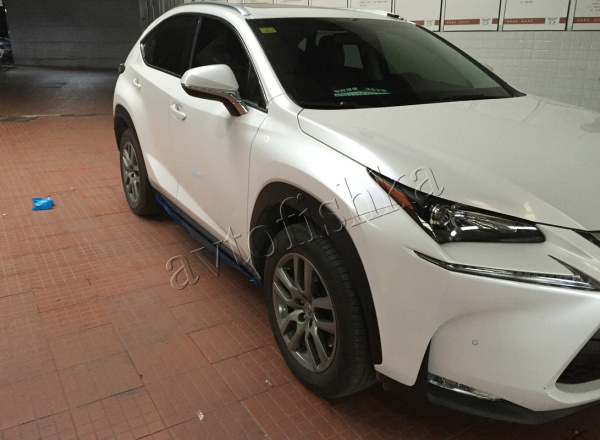 Lexus NX200 300h (15-17) (18-) штатные выезжающие электропороги автоматические