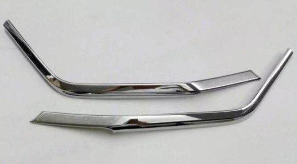 Volkswagen Tiguan (17–) Молдинги переднего бампера, 2 части,хром