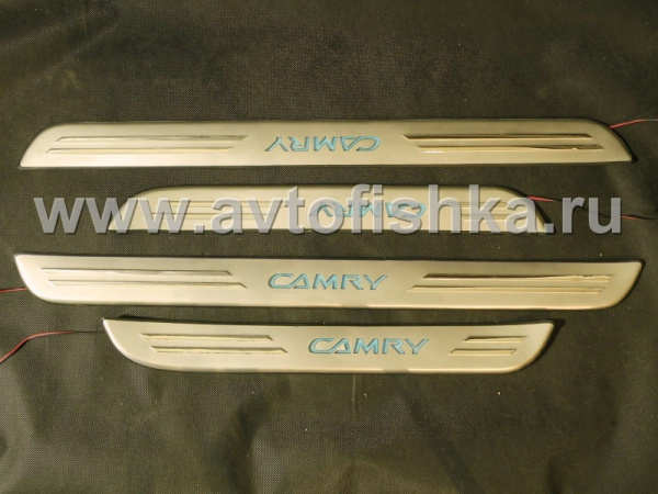 Toyota Camry V30 (2002-2006) накладки порогов дверных проемов, из нержавеющей стали с подсветкой CAMRY.