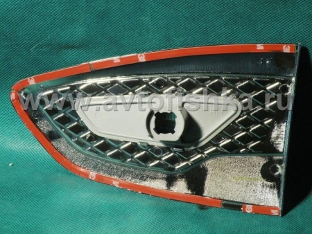 Mitsubishi L200 Triton (2005-) повторители поворотов с декоративными хромированными рамками, комплект 2 шт.