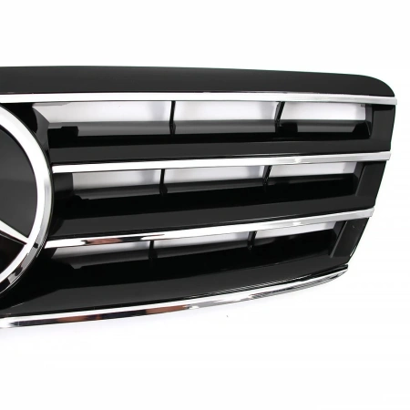 Mercedes C-class W203 (01-07) 4 дв. седан решетка радиатора черная, дизайн Big Star "Авангард" (Avangard).