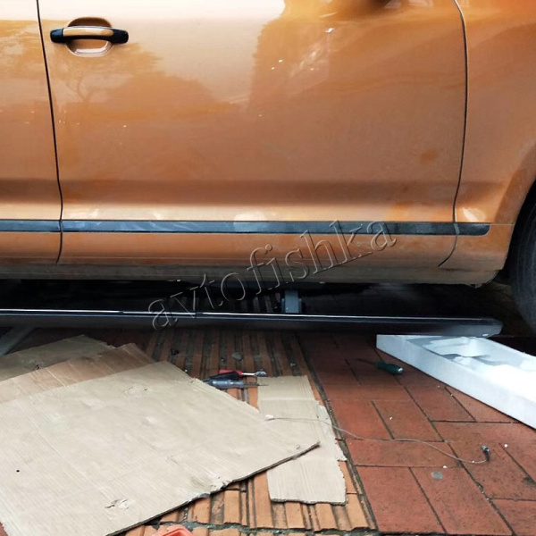 Cayenne S Turbo GTS 2006-2010 штатные выезжающие электропороги автоматические