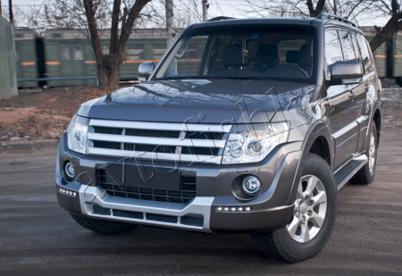 Mitsubishi Pajero 4 (06 – 15) накладки | реснички на фары