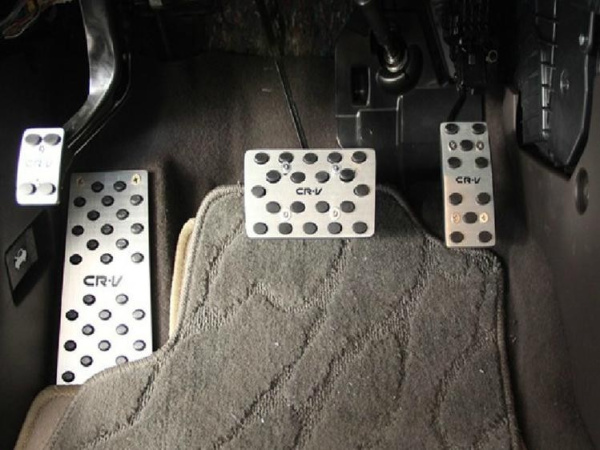 Honda CR-V (2012-) накладки на педали, подставку под ногу, алюминиевые, с логотипом CR-V, комплект 4 шт.
