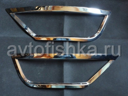 Ford Focus 2 (2009-2011) хэтчбек хромированные накладки на противотуманные фонари заднего бампера, комплект 2 шт.