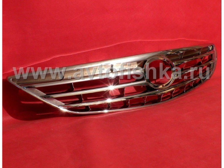 Toyota Camry 30 (01-06) решетка радиатора хромированная.