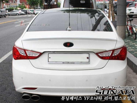 Hyundai Sonata YF (10-) задний спойлер на крышку багажника, черный, под покраску.
