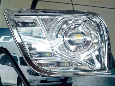 Toyota Land Cruiser Prado 150 (10-) тюнинговые светодиодные противотуманные фары с DRL, хромированные, комплект 2 шт.