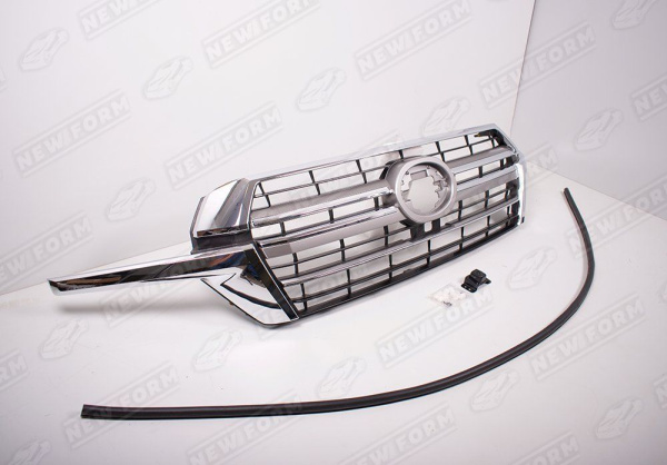 Toyota Land Cruiser LC 200 (2 рестайлинг) 2015 - н.в. Обвес Executive Lounge White 2018