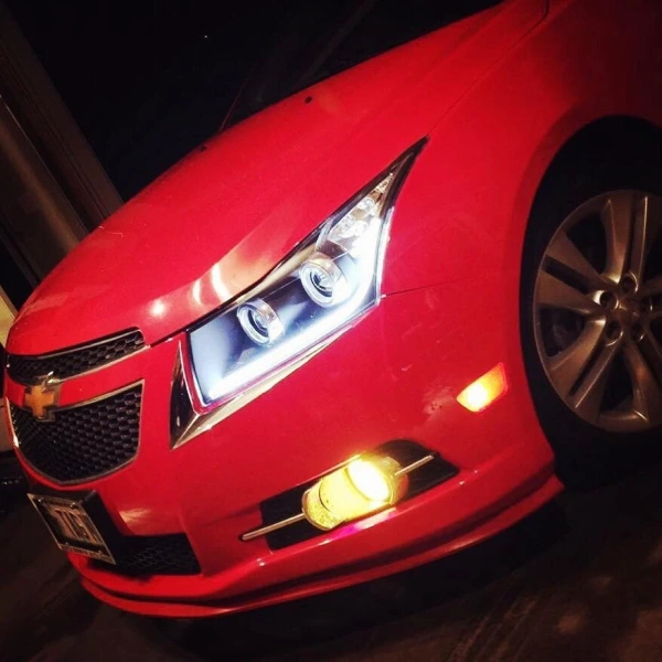 Chevrolet Cruze (2011-2016) фары передние черные линзовые с диодной подсветкой ДХО