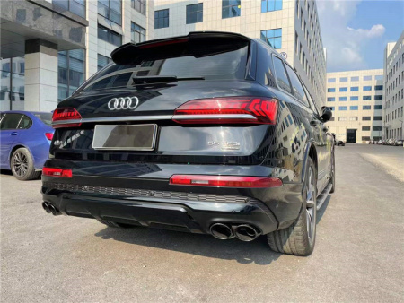 Диффузор SQ7 с насадками для Audi Q7 2020+