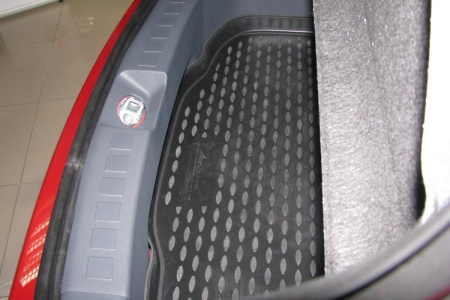 Коврик в багажник MITSUBISHI Colt 3D 10/2009->, хб. (полиуретан)