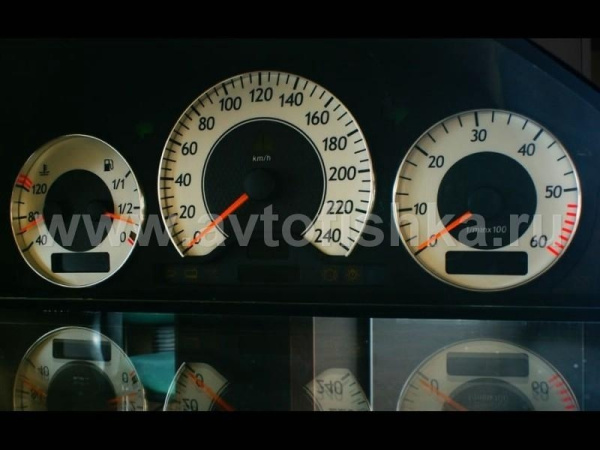 Mercedes W209 CLK после 2002 г. светящиеся шкалы приборов - накладки на циферблаты панели приборов, дизайн № 2